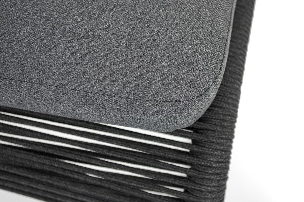 "Ането" стул барный плетеный из роупа, каркас алюминий темно-серый (RAL7024) муар, роуп темно-серый круглый, ткань темно-серая 027