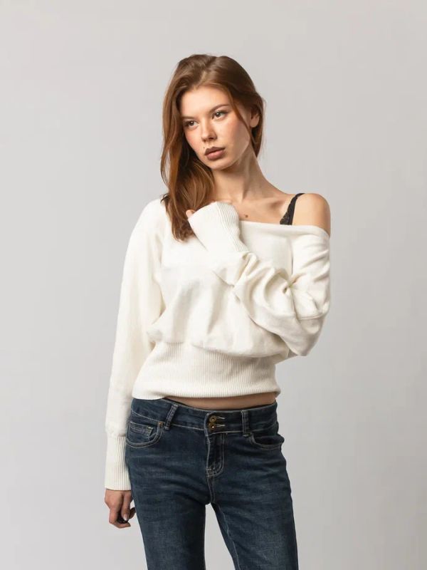 Свитер One-Shoulder Knit белый - фото 7