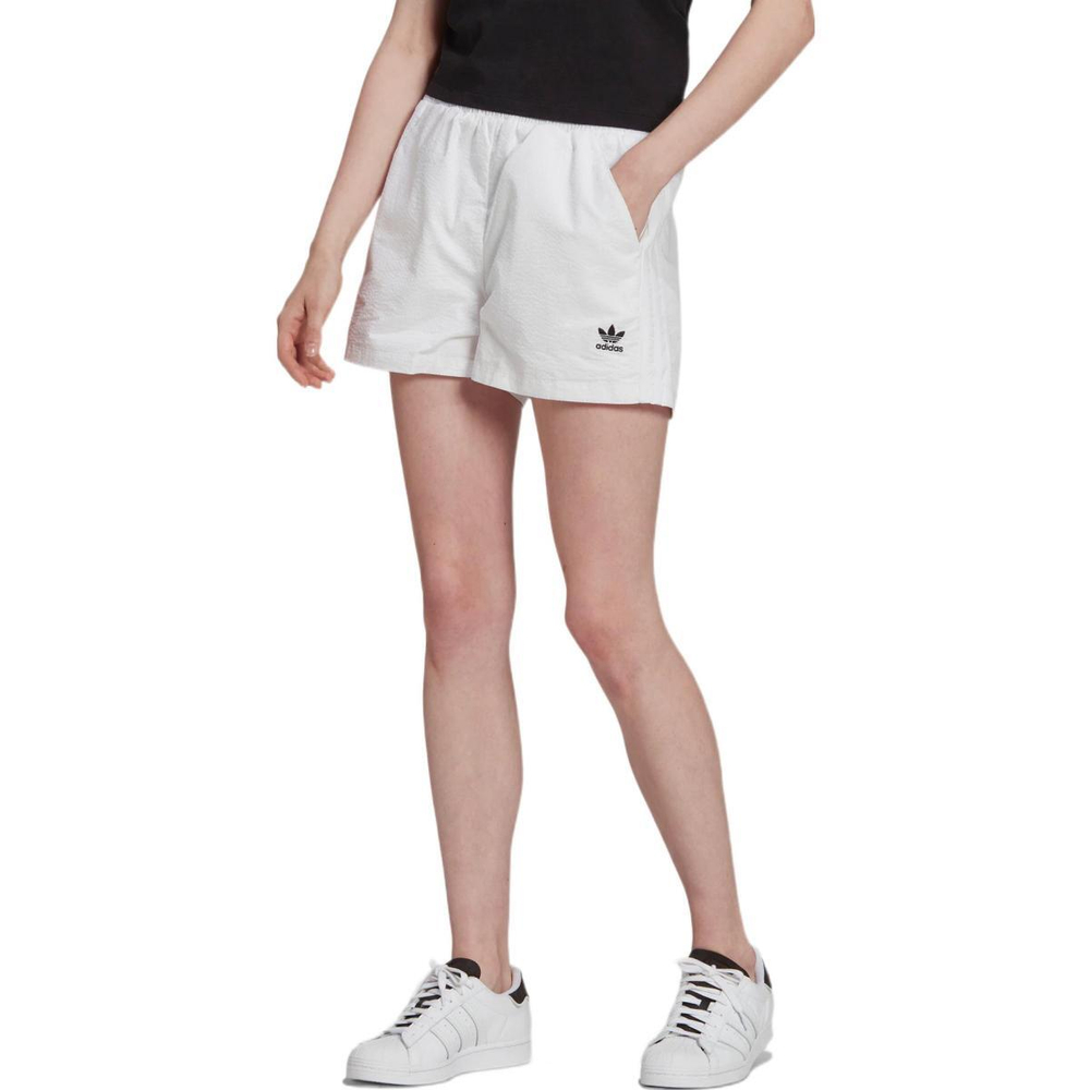 Шорты Adidas originals, HC2047