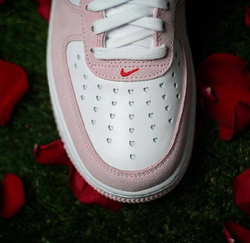 Детские кроссовки Nike Force 1 Love