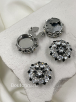 Накладка на пуговицу стразы серебристо-черные в серебристом обрамлении (клипса)