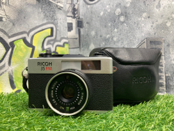 Ricoh 35 FM film Camera with Ricoh 40mm 2.8 Lens