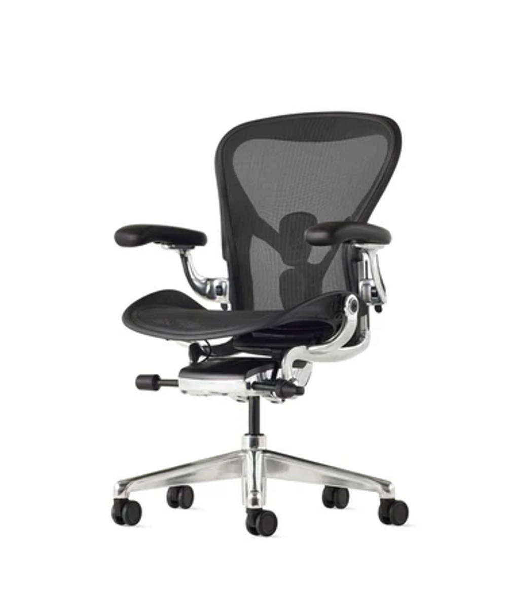 Кресло Herman Miller Aeron Black Onyx Polished Aluminium, размер C