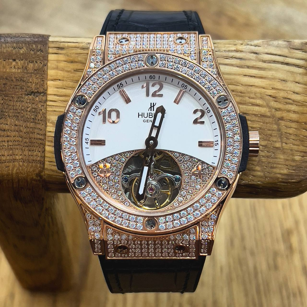 Часы Hublot