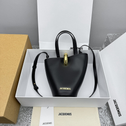 Jacquemus Small Bambola 24 cm