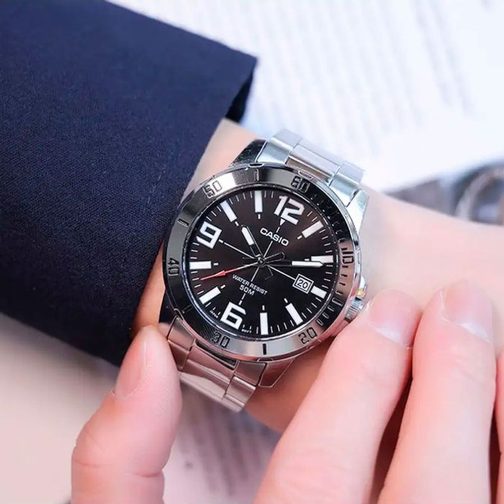 Мужские наручные часы Casio MTP-VD01D-1B