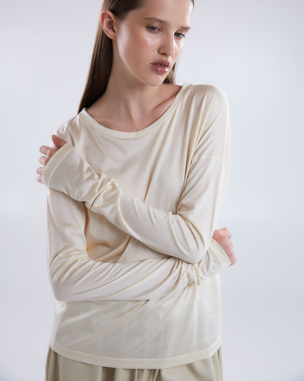 Лонгслив из шелка сливочный