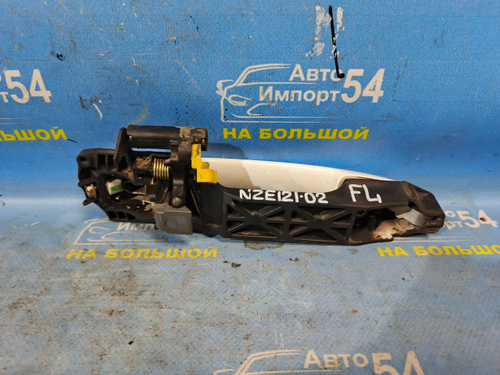 Ручка двери передней левой внешняя TOYOTA FIELDER 2001