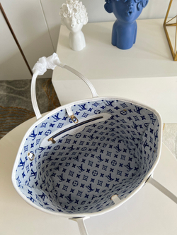 Louis Vuitton Neverfull MM