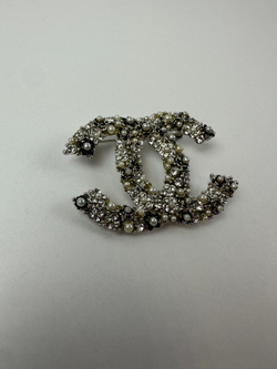 Брошь Chanel