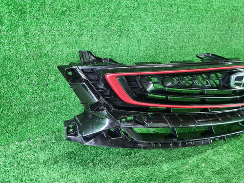 Решетка радиатора Geely Coolray (2019-2023)