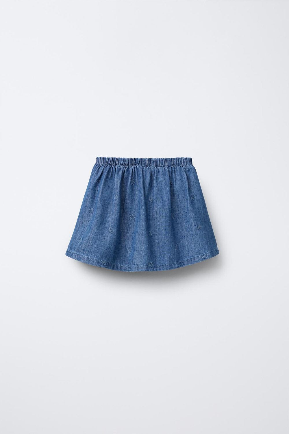 ZARA ДЖИНСОВАЯ ЮБКА-ШОРТЫ С ЦВЕТОЧНОЙ ВЫШИВКОЙ, СИНИЙ
