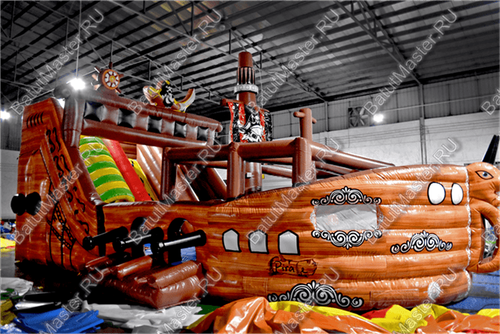 Надувной корабль "Весёлый Роджер Brown"