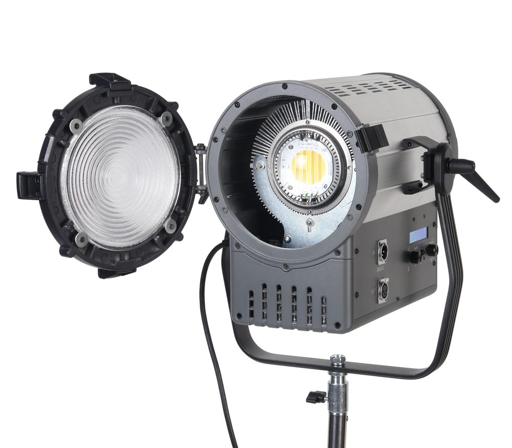 Осветитель GreenBean Fresnel 300 LED X3 Bi-color DMX, светодиодный, 300 Вт, 2800-6500К