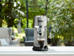 Кофеварка DeLonghi EC685.M серебристый