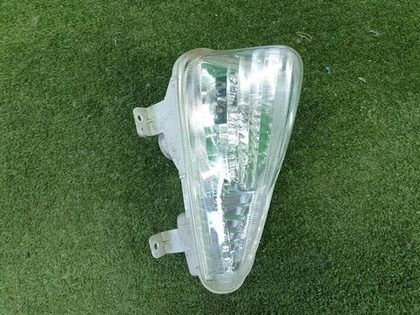 Повторитель переднего бампера правый Toyota Camry 7 XV50 (2017-2018)