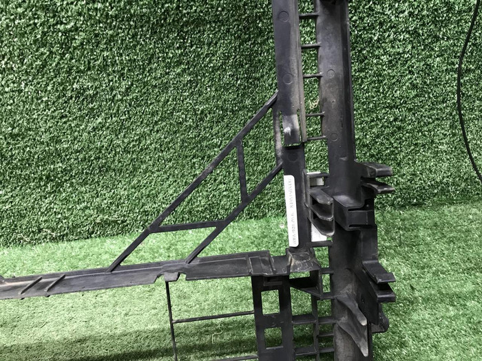 Дефлектор радиатора Porsche Panamera 971 (16-24)