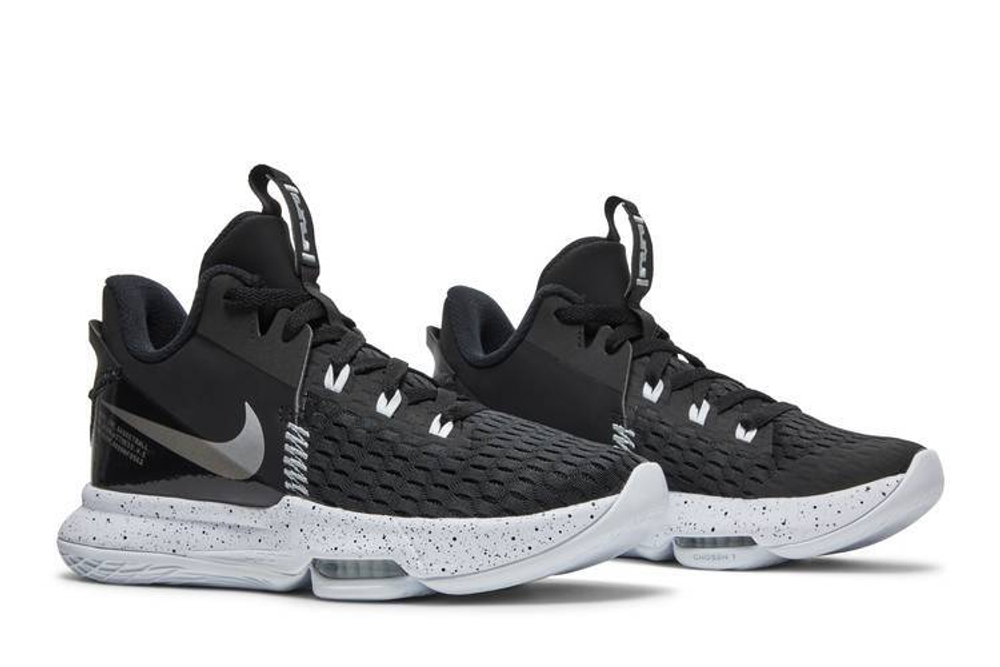 Кроссовки Nike Witness 5 Lebron