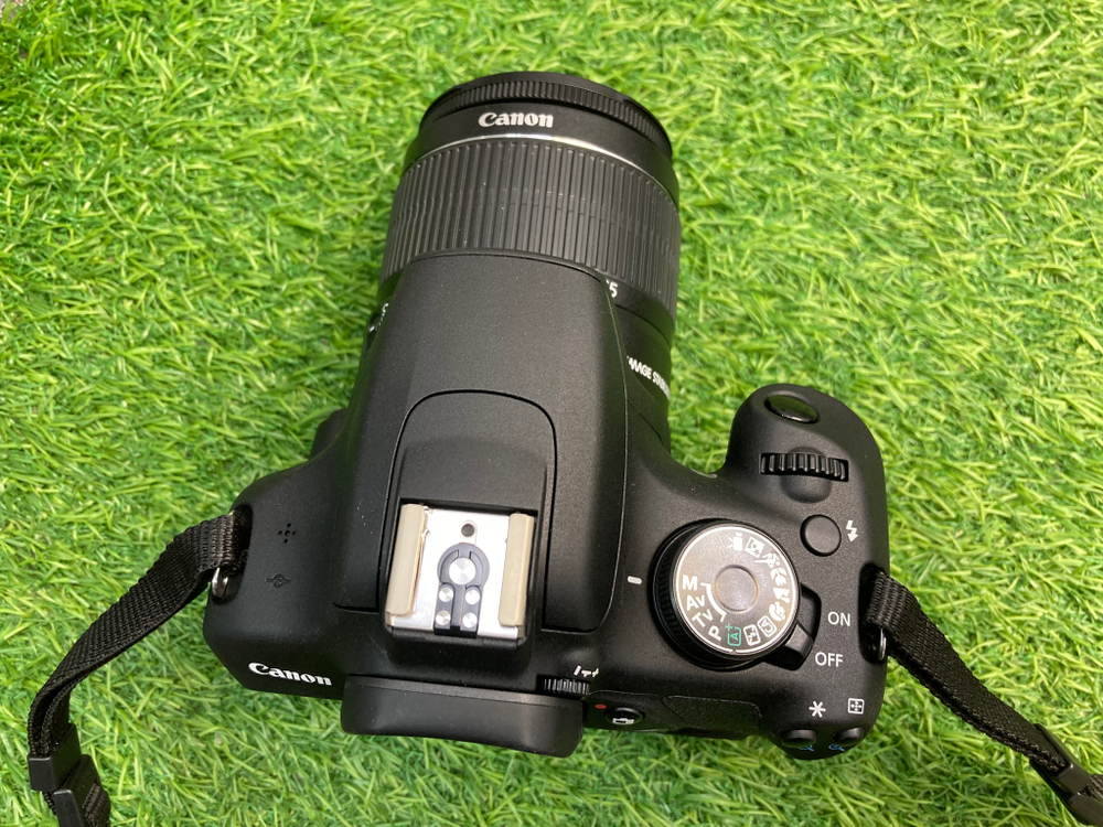 Canon 1200D kit 18-55mm 3.5-5.6 IS II 1000 кадров