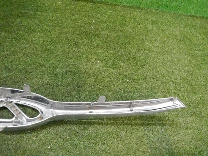 Накладка решетки радиатора Chery Tiggo 4 (18-23)