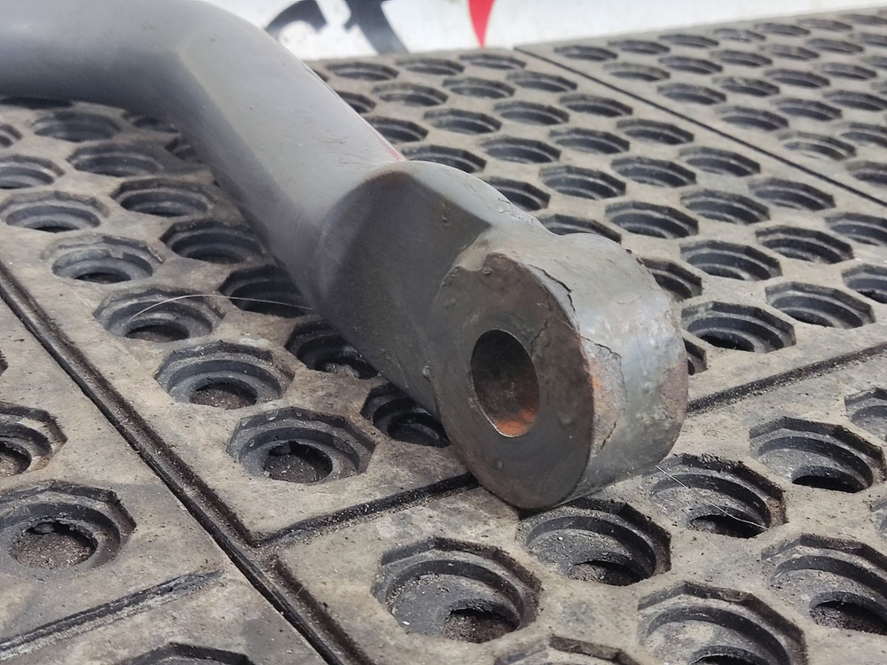 Стабилизатор передний 2017г.