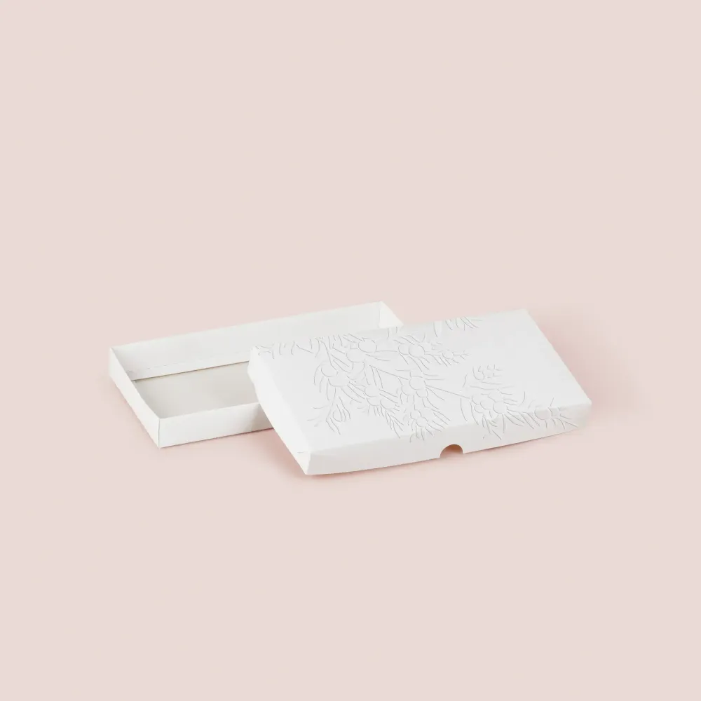 Коробка для шоколадной плитки с тиснением 180*90*20 мм