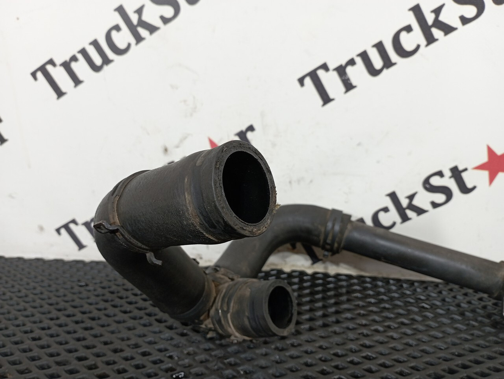 Трубка вентиляции картерных газов 2017г.