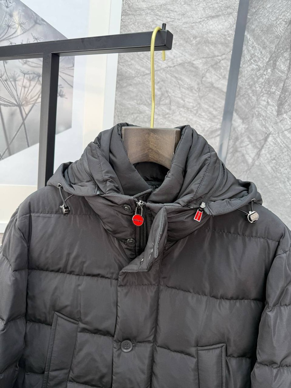 Пуховик Kiton