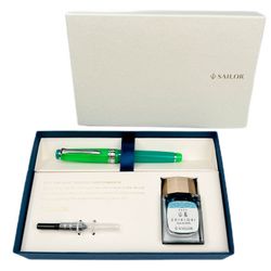 Набор с перьевой ручкой Sailor Pro Gear Aurora Borealis RT и Shikiori Yamadori (11-8628-144)