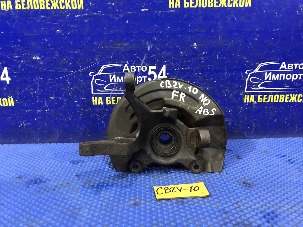 Ступица передняя правая MITSUBISHI LIBERO 1999