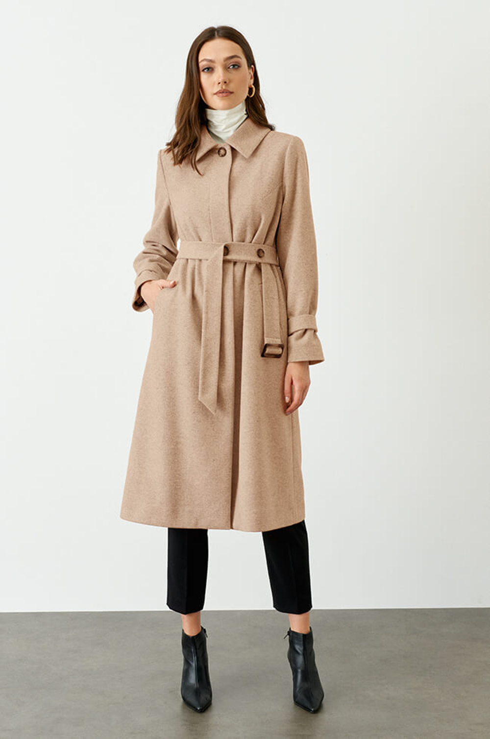 0092 Пальто женское (бежевый)