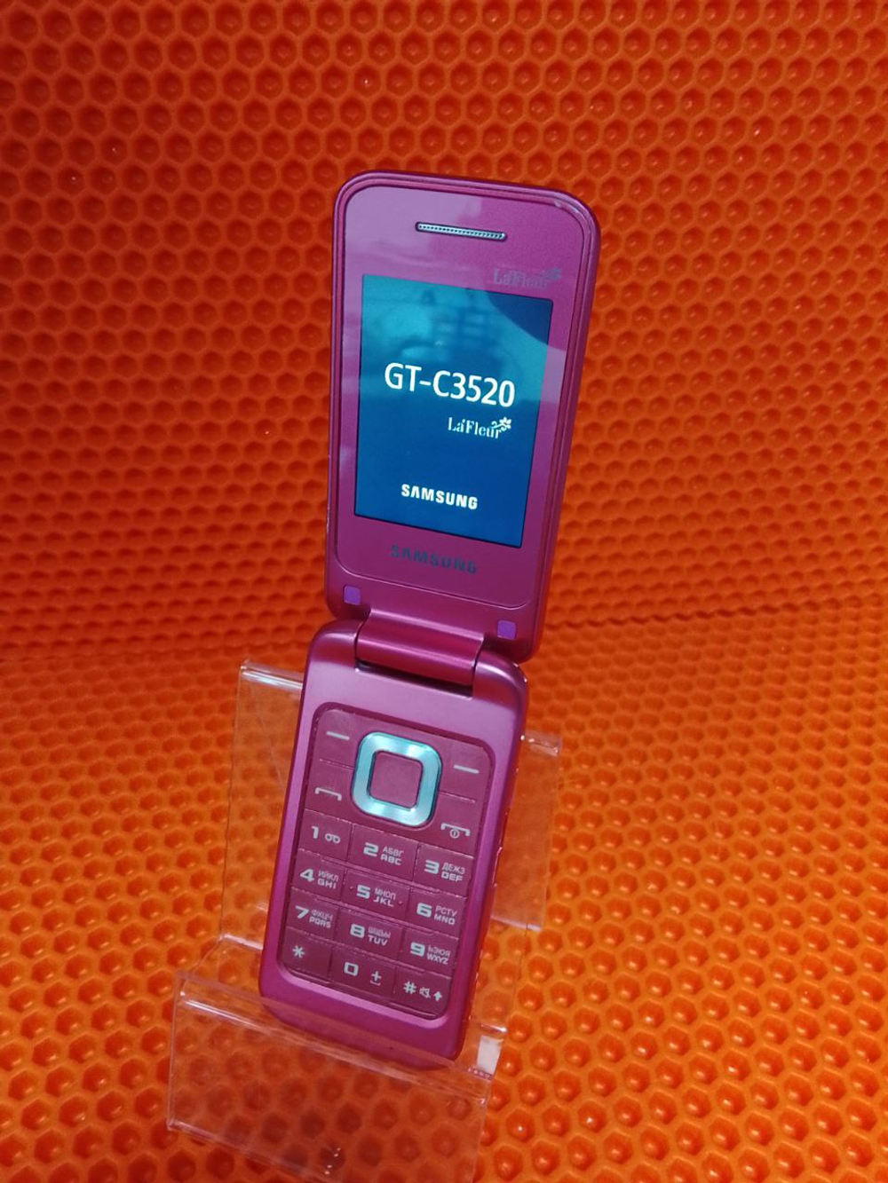 Телефон Samsung GT-C3520