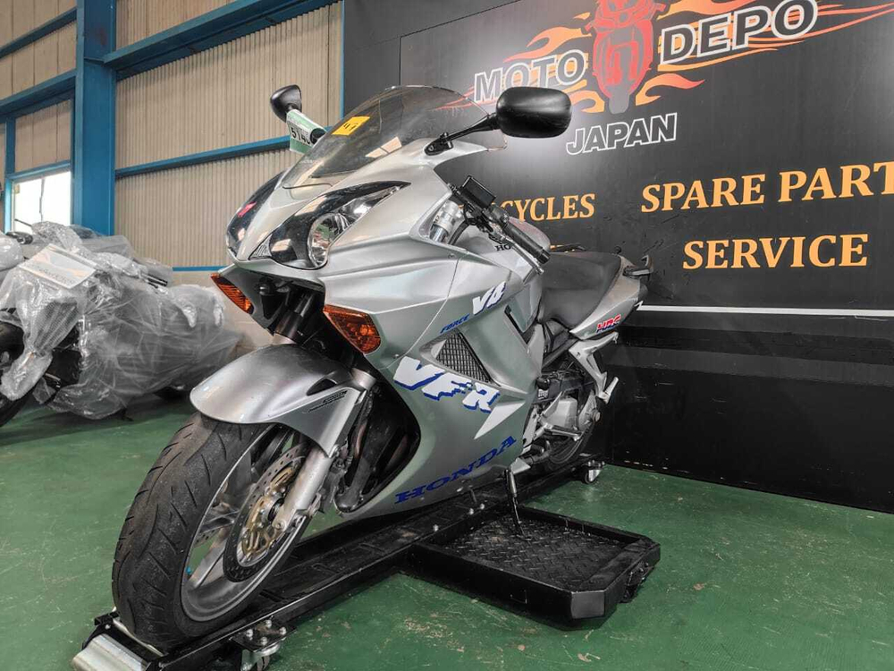 Honda VFR800F , 2005