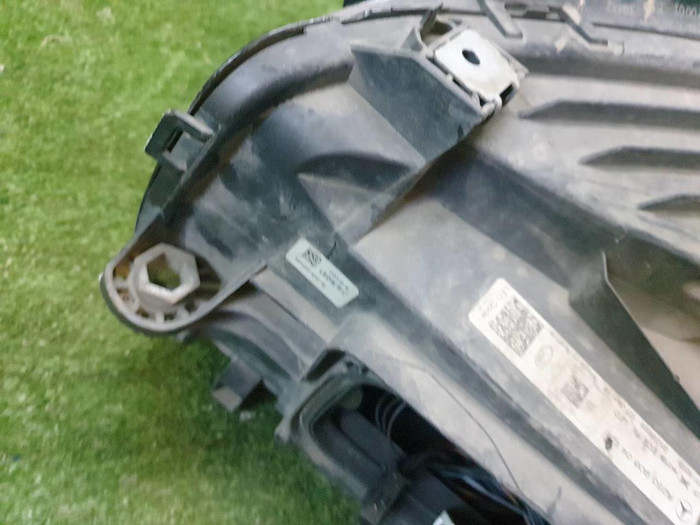 Фара правая Mercedes GLC x253 (2015-2019) LED