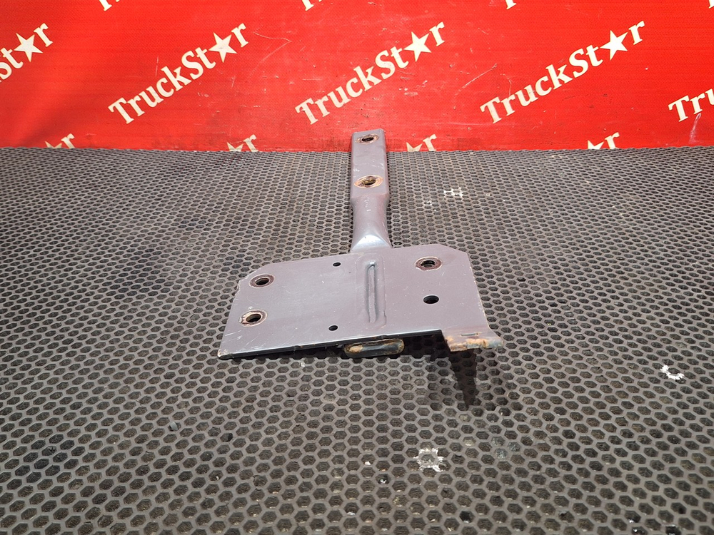 Кронштейн насоса Adblue