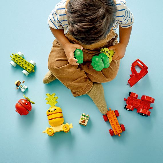 Lego konstruktor Duplo 10982 Fruit and Vegetable Tractor