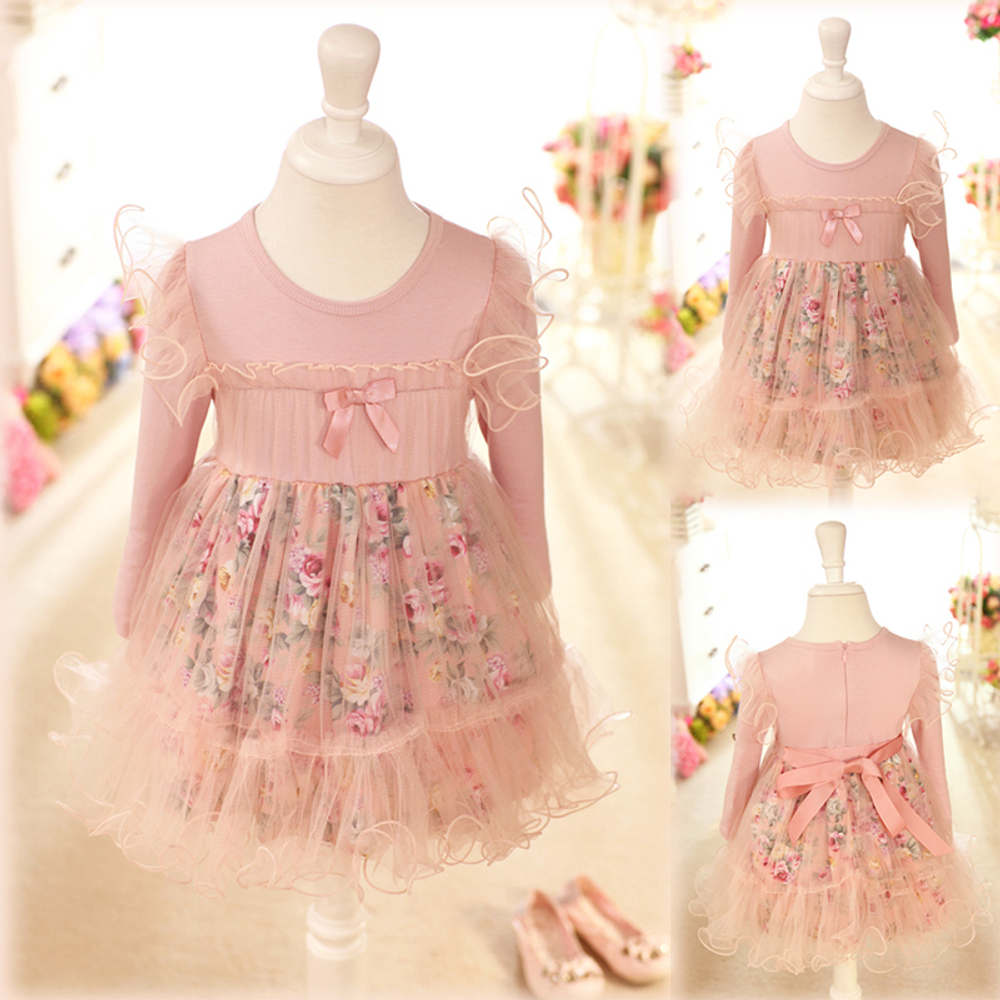 Платье детское с цветами по подолу и отделкой из фатина