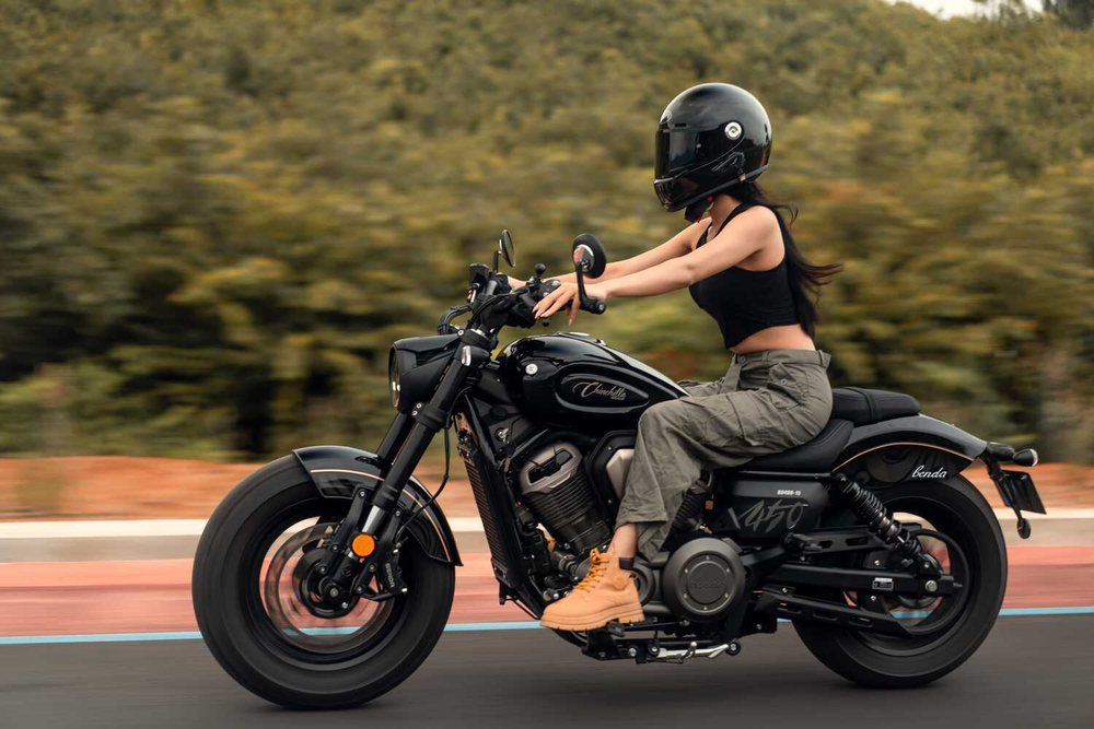 Benda Chinchilla 500 black