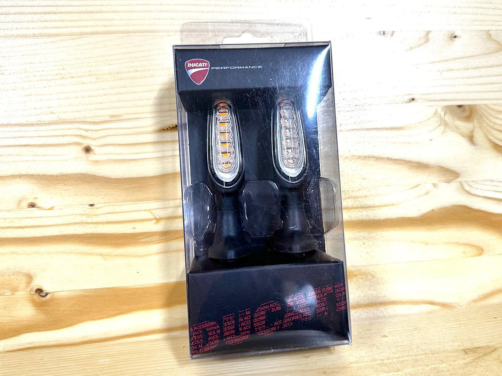 Ducati Performance Комплект светодиодных повторителей поворота 96680961BA