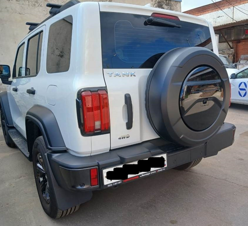 Чехол запаски пластиковый черный матовый RALEX Tank 300