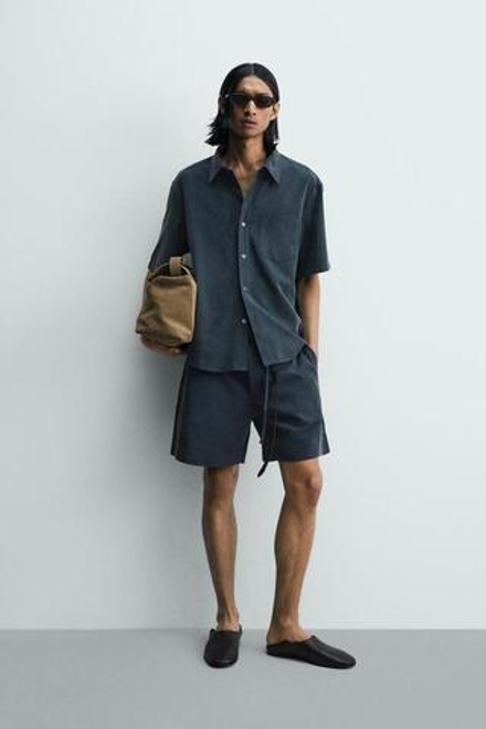 ZARA ШОРТЫ RELAXED FIT С ЭФФЕКТОМ ПОТЕРТОСТИ, ЛИНЯЛЫЙ НЕФТЯНОЙ