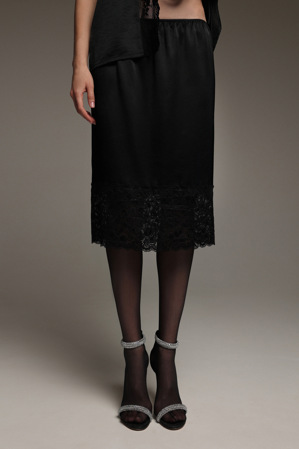 Юбка с кружевом