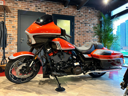 Harley-Davidson CVO Street Glide, 2024 LEGANDARY ORANGE