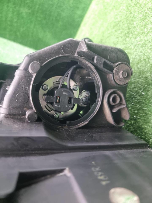 Фара левая KIA Sorento 2 XM (2012-2021) галоген