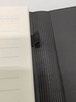 Блокнот подарочный А5 с ручкой Н-черный (7728-1)