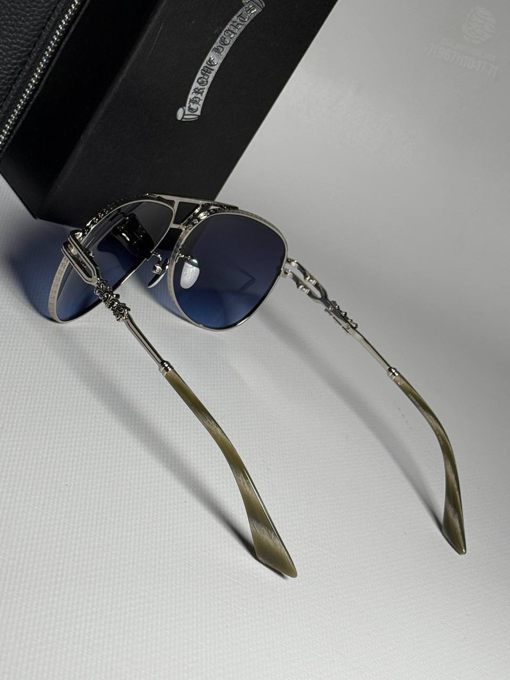Солнечные очки Chrome Hearts
