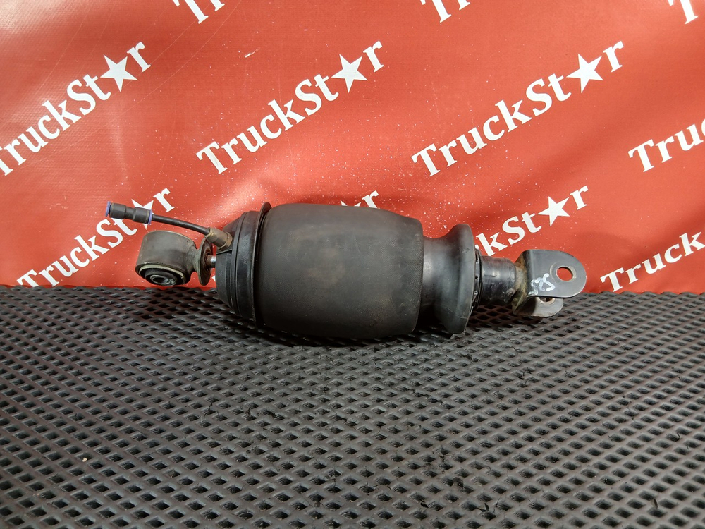 Амортизатор кабины передний