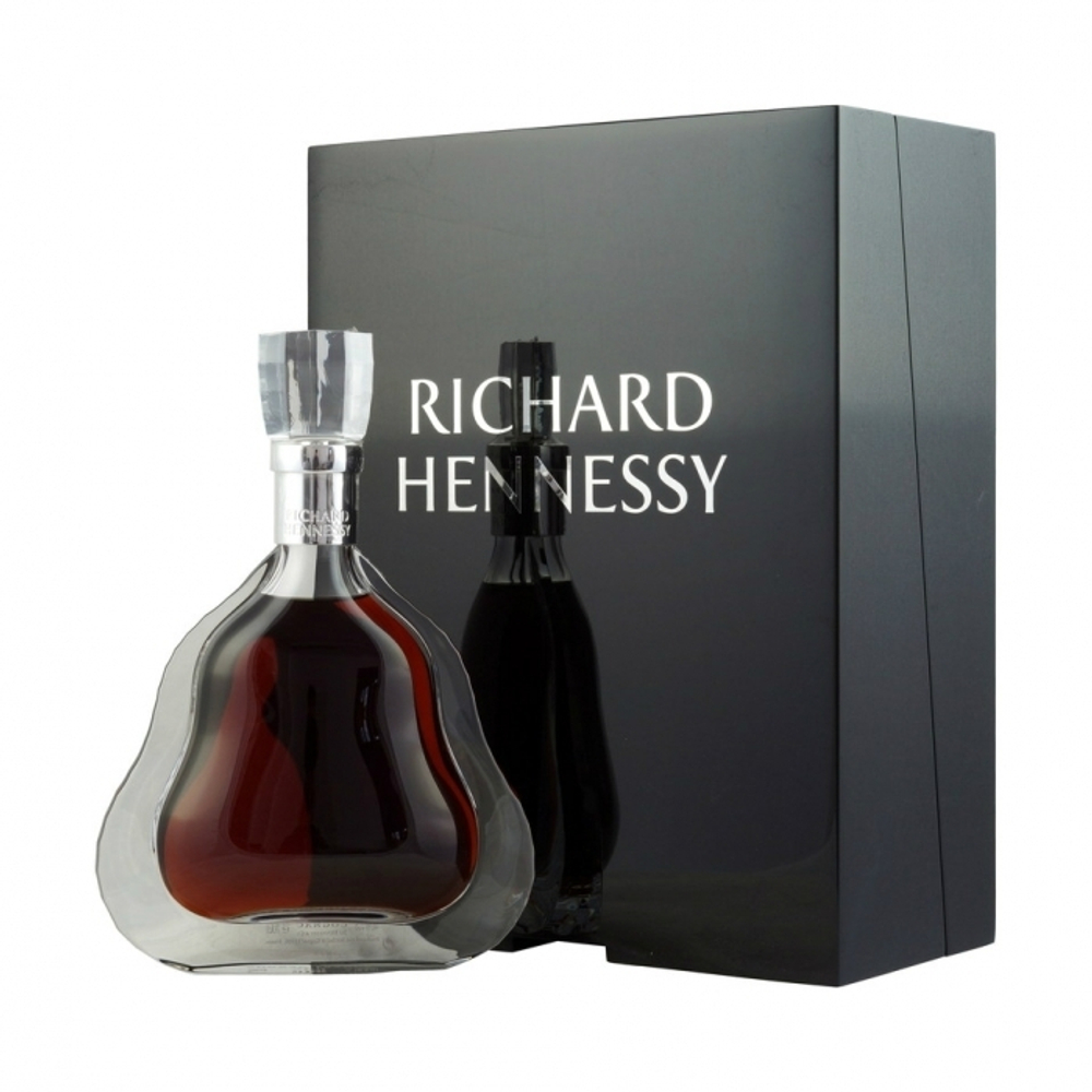 Коньяк Hennessy Richard 0,7 л. В подарочной коробке