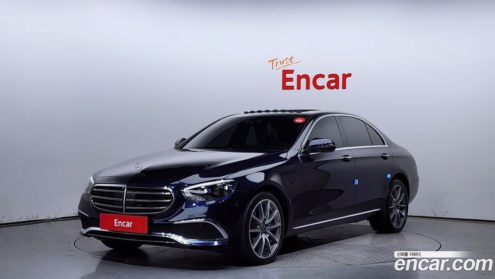 Mercedes-Benz E-Class W213 E300e 4MATIC Exclusive (03.2022)