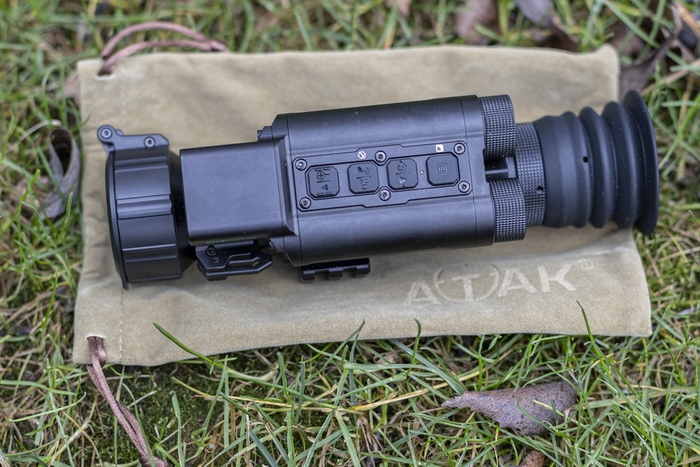 Тепловизионный прицел ATAK ET26-50LRF с лазерным дальномером